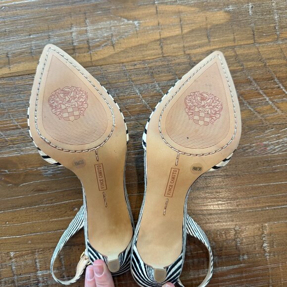 Vince Camuto Barlowe Black & White Striped Snake Heels (Size 8M) - Picture 9 of 9